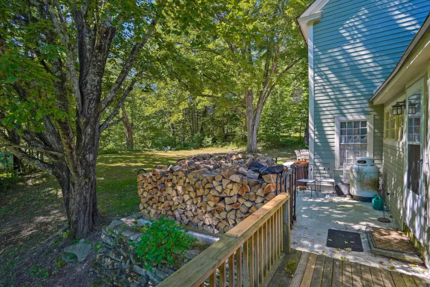 Charlemont Retreat on Chickley River w/ EV Charger - Interiør