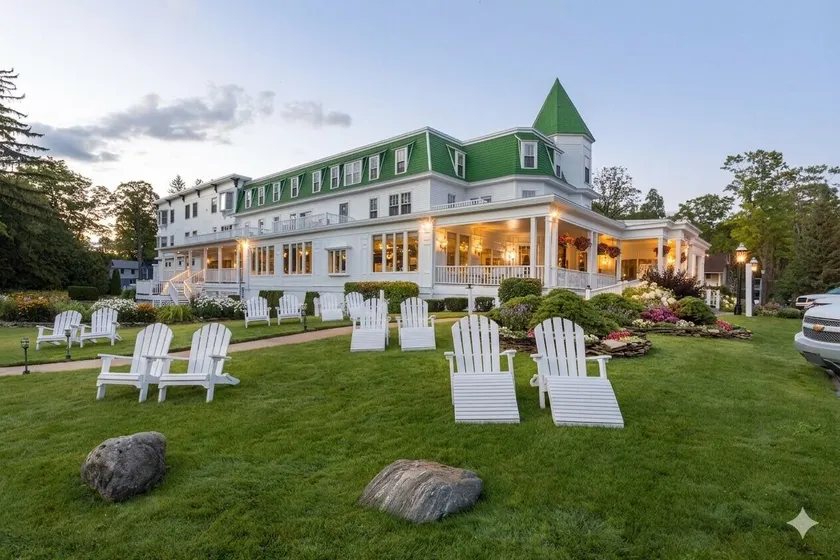 Bay View Inn - Image 1