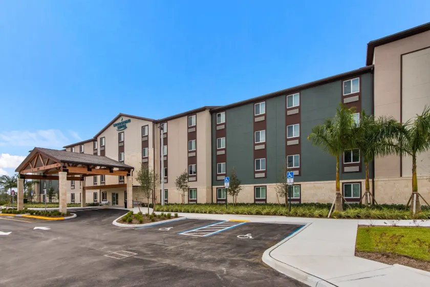 WoodSpring Suites Tamarac - Image 1