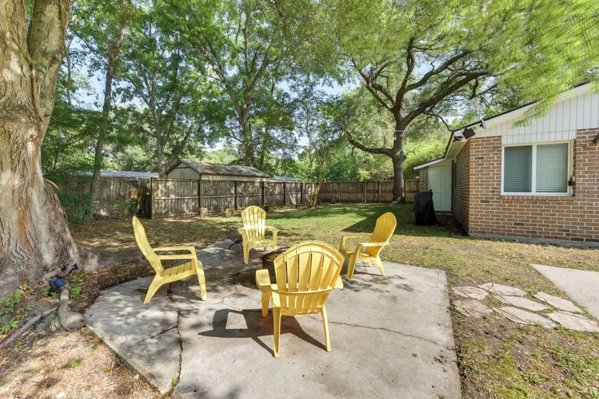 Relax Fireside: Family Home 6 Mi to Dtwn Beaufort! - Image 1