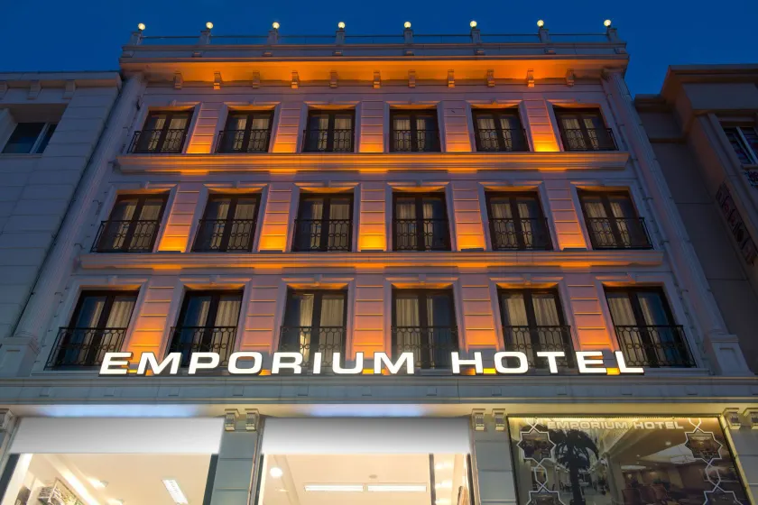 Emporium Hotel - Image 1