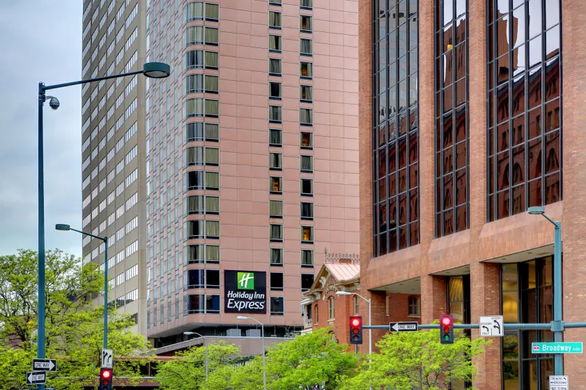 Holiday Inn Express Denver Downtown by IHG - Image 1