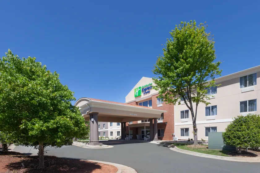 Holiday Inn Express Hotel & Suites Mebane by IHG - Image 1