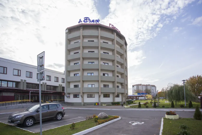 Voyage Hotel - Image 1