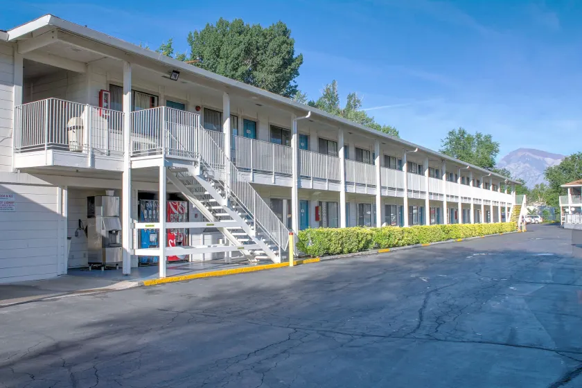 Motel 6-Bishop, CA - Image 1