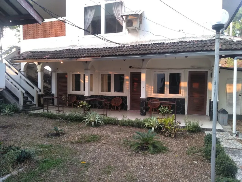 Bunga Ayu Seaside Resort - Image 1