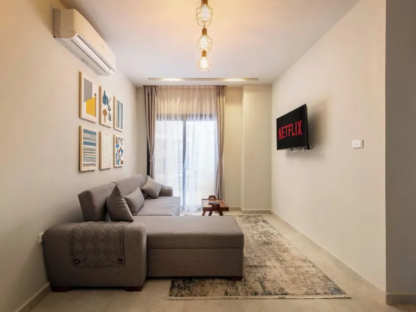 Golden Gates Residence - Image 1