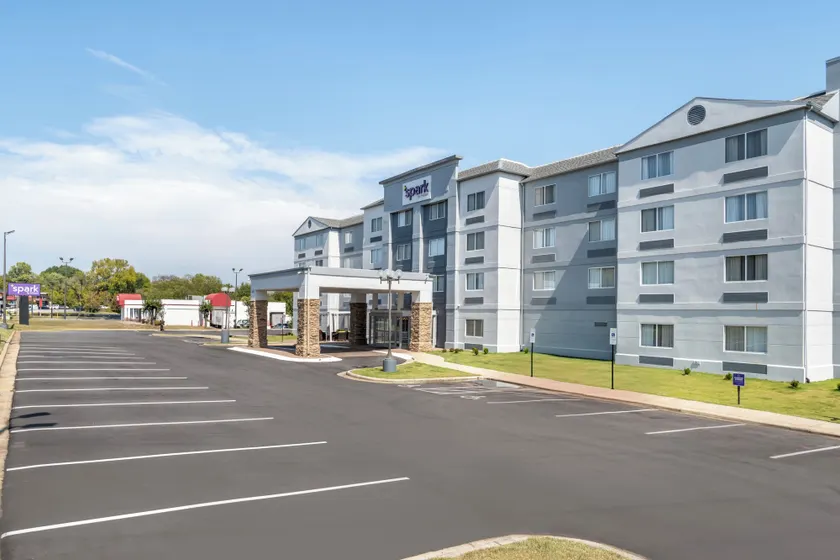Spark by Hilton Kannapolis - Image 1