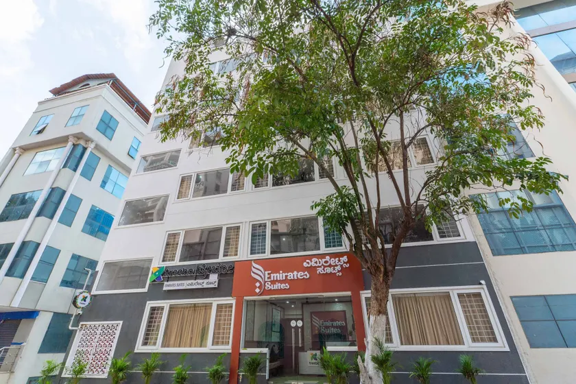 Treebo Emirates Suites Indiranagar - Image 1