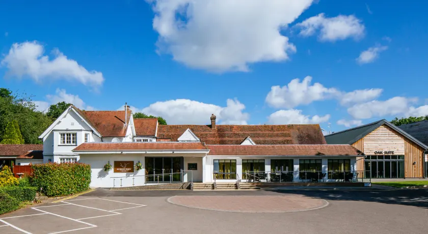 Aubrey Park Hotel - Image 1