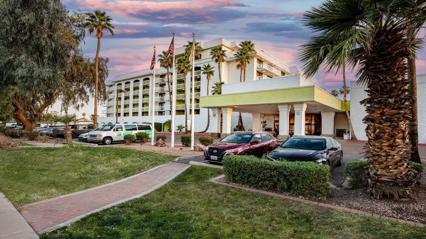 Holiday Inn Phoenix-Mesa Chandler by IHG - Image 1