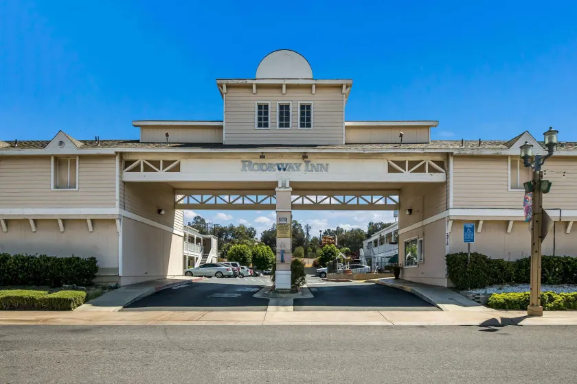 Rodeway Inn Old Town Temecula - Image 1