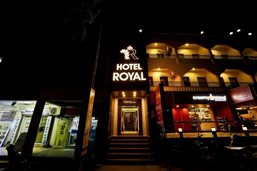 Hotel Royal - Image 1