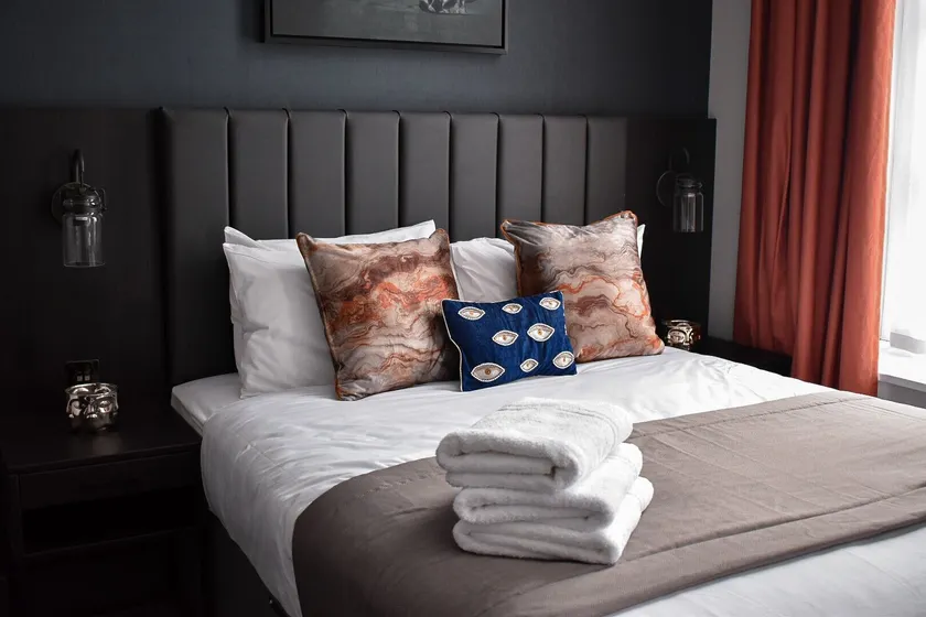 EPIC Duke Street Townhouse, City Centre Apartments - Rum