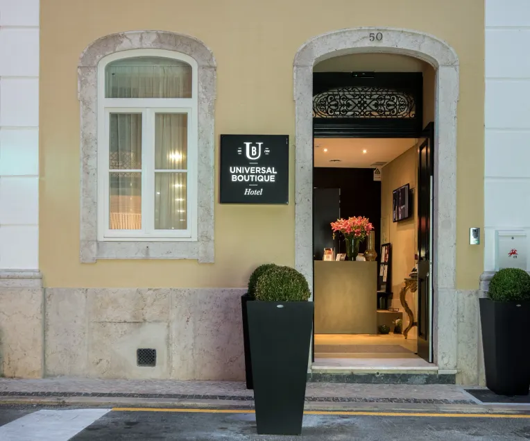 Universal Boutique Hotel - Image 1