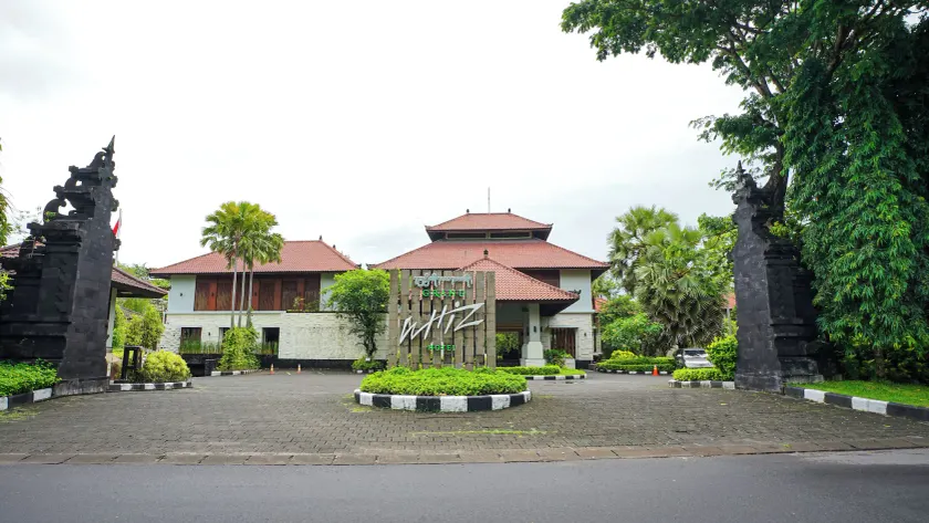 Grand Whiz Hotel Nusa Dua Bali - Image 1