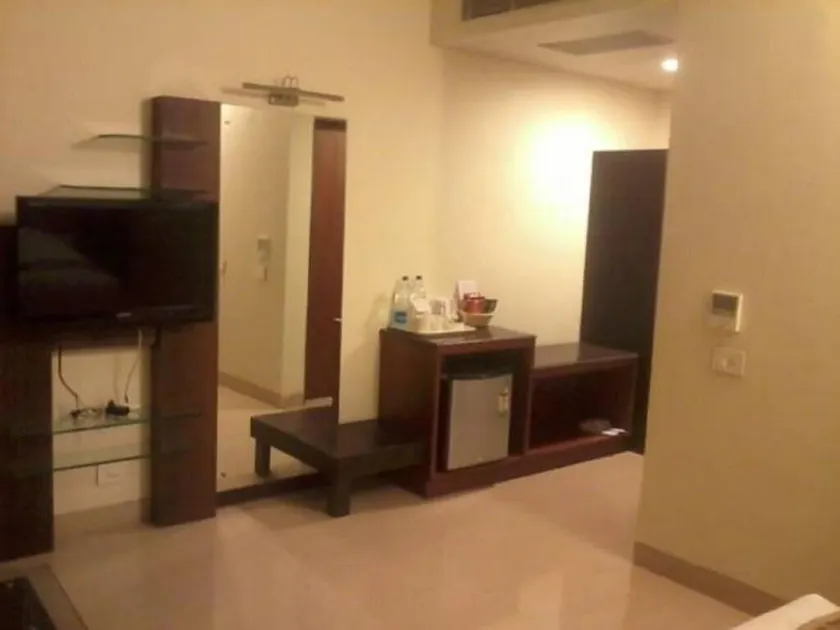 Pipul Utkal Continental - Image 1