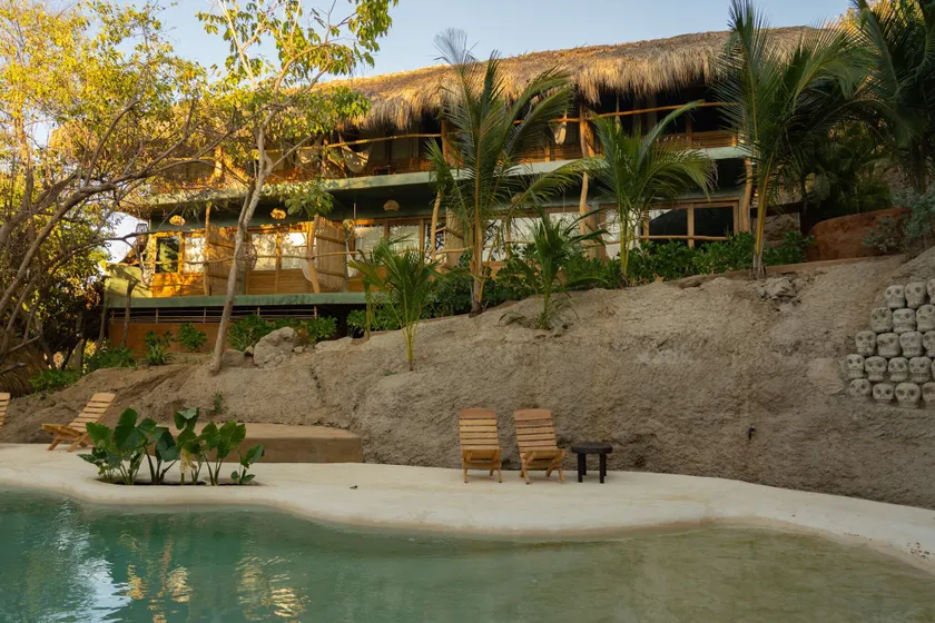 COCOS HOTEL - Image 1