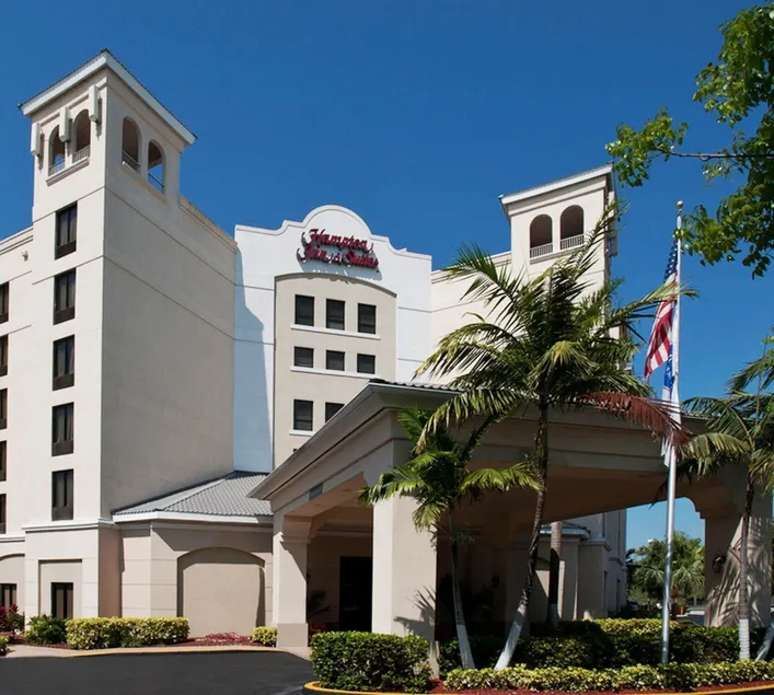 Hampton Inn & Suites by Hilton Miami-Doral/Dolphin Mall - Image 1