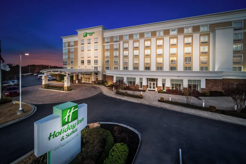 Holiday Inn & Suites Memphis - Wolfchase Galleria by IHG - Image 1