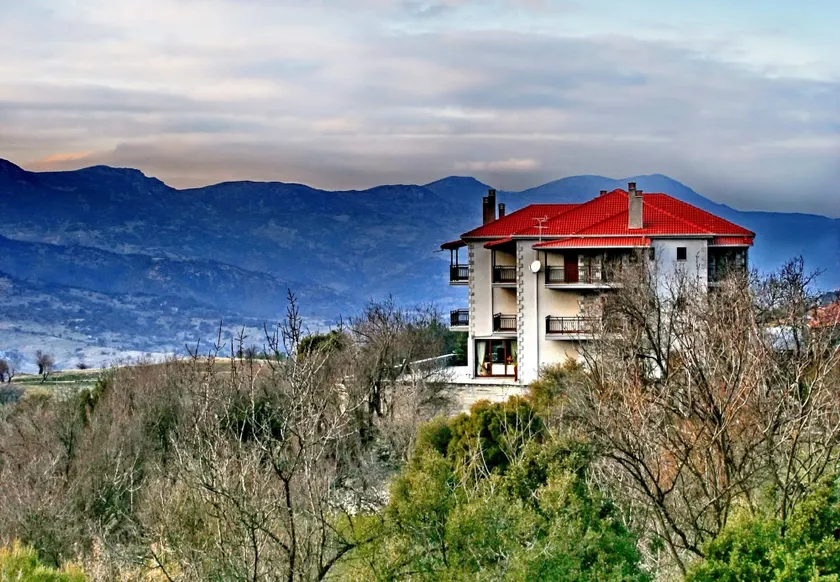 Aiora Guesthouse - Image 1