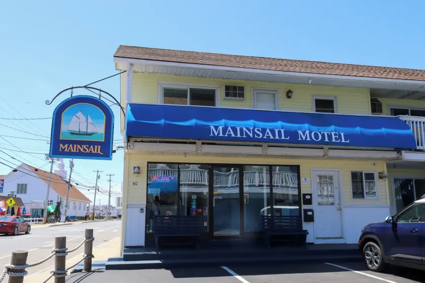 Mainsail Inn & Cottages - Image 1