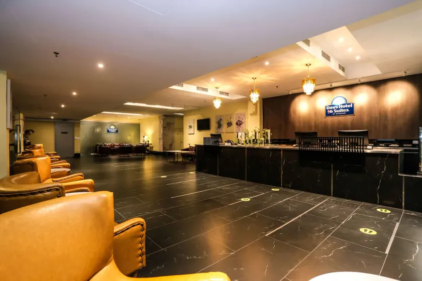 Days Hotel & Suites by Wyndham KL - Chan Sow Lin MRT or LRT - Vestíbulo