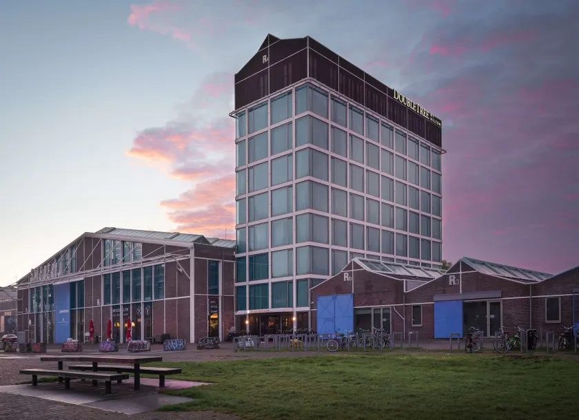 DoubleTree by Hilton Hotel Amsterdam - NDSM Wharf - Image 1