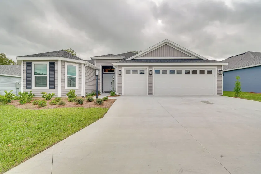 Pool Access & Screened Patio: Home in The Villages - Image 1