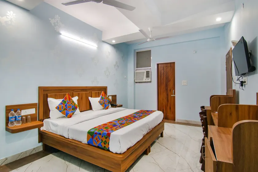 Super Hotel O by OYO Sector 52 Chandigarh ISBT Road Formerly Hari Residency - Image 1