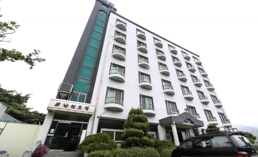 Namwon Hotel - Image 1