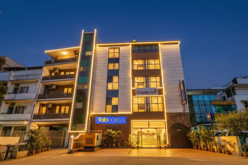 FabHotel Oakwey Inn - Indiranagar - Image 1