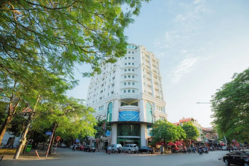 Hai Phong Tower - Apartment & Hotel - Image 1