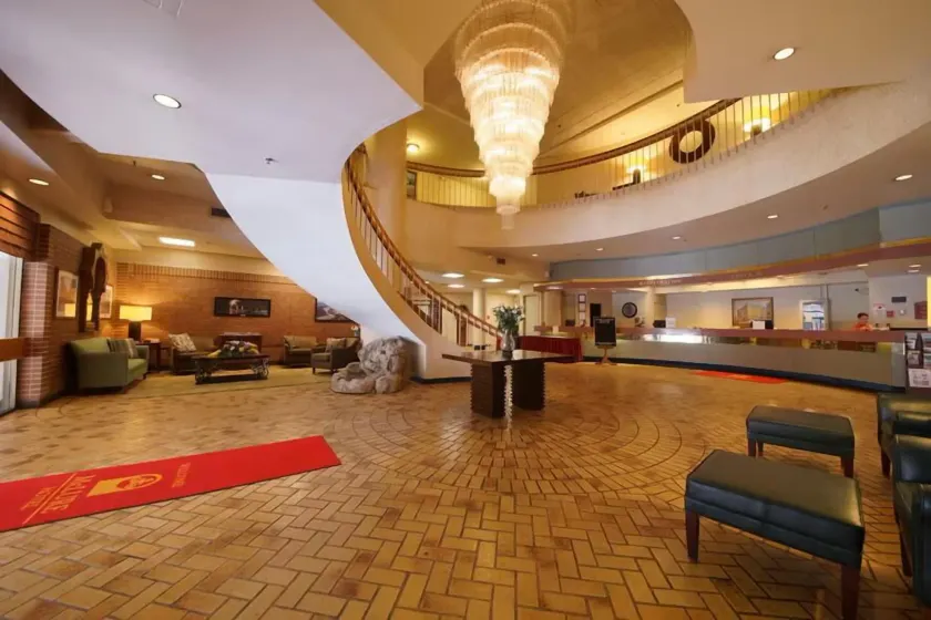 McLure Inn and Suites - Rum