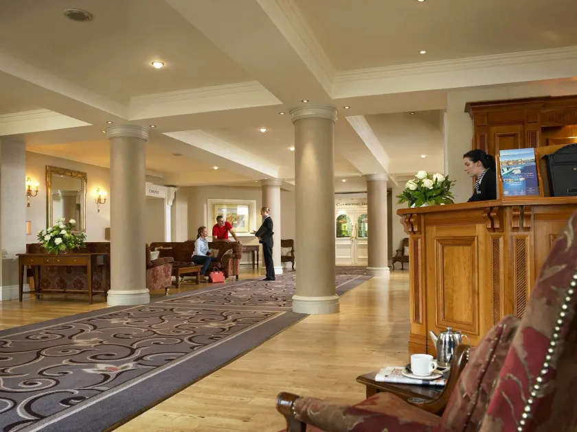 Hodson Bay Hotel - Zona de estar del vestíbulo