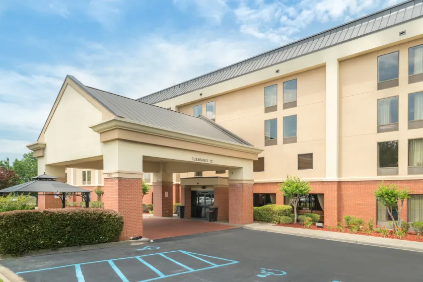 Hamilton Inn Birmingham-Bessemer - Image 1