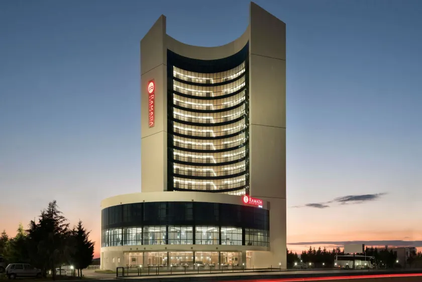 Ramada Hotel by Wyndham Edirne - Image 1