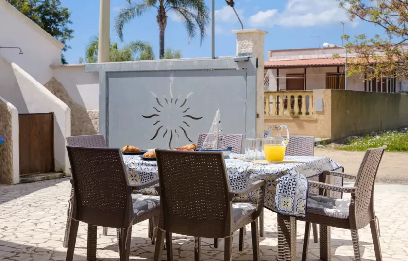 Villa Diamante Torre Lapillo Con Aire Acondicionado, Estacionamiento Y Wi-Fi - Image 1