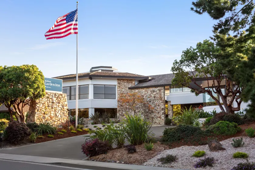 Hilton Garden Inn Monterey - Image 1