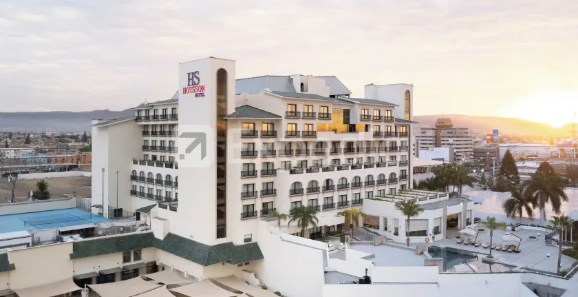 HS HOTSSON Hotel Leon - Image 1