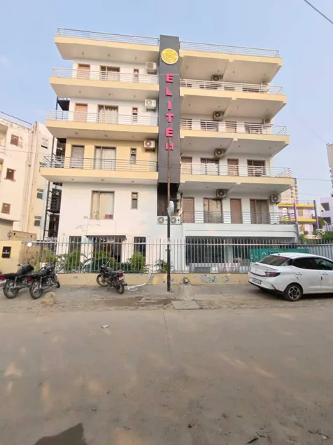 Hotel Elite One - Image 1
