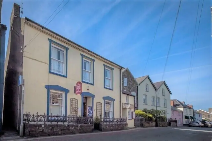 Glendower - Image 1
