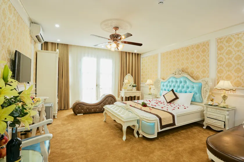King's Hotel Mỹ Đình - Image 1