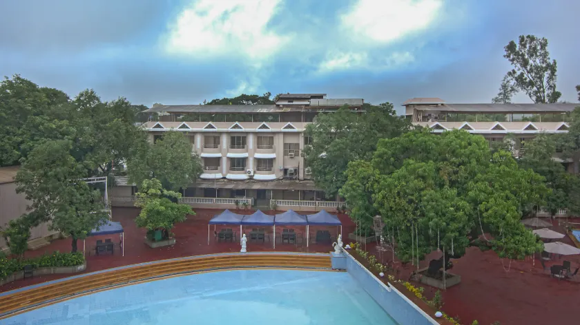 Aron Resort Lonavala Near Old Mumbai Pune Highway - Image 1