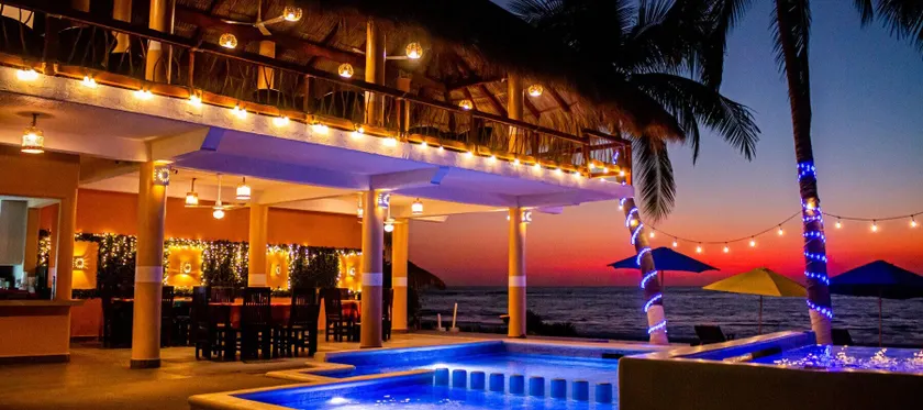 Tronco Bay Inn - Image 1