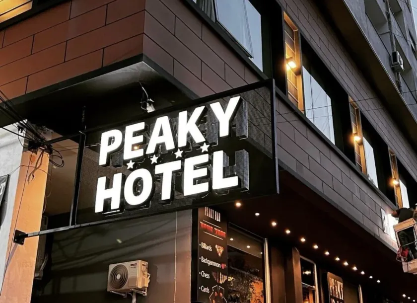 Peaky Hotel - Image 1