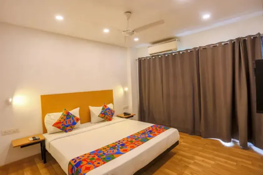 Hotel O Happy Rooms - Image 1