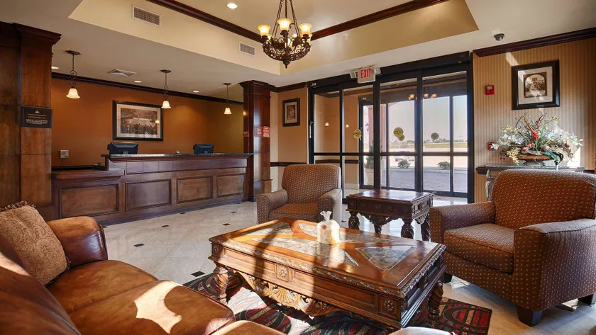 Best Western Orange Inn & Suites - Image 1