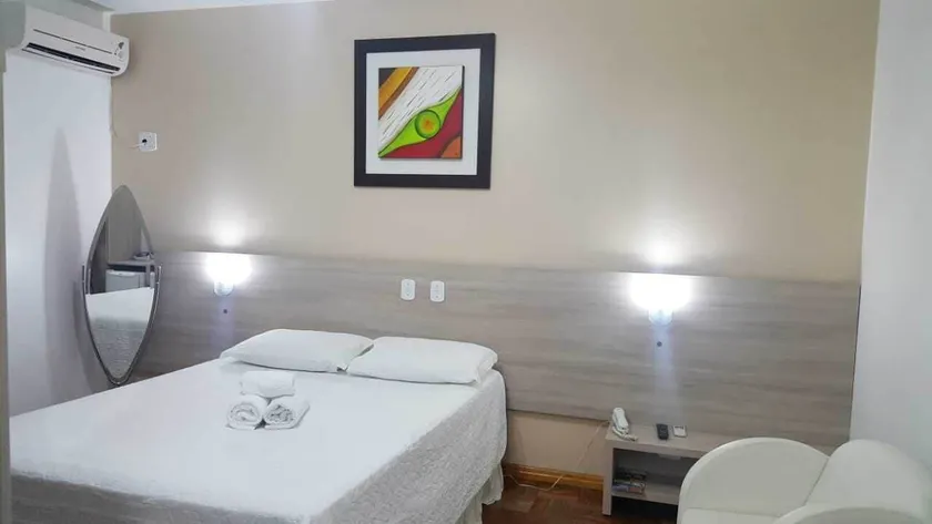 Cristal Executive Hotel - Image 1