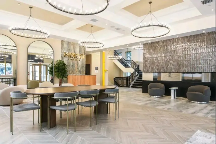 Elite Terrace - Spacious Apt w Terrace - Hall